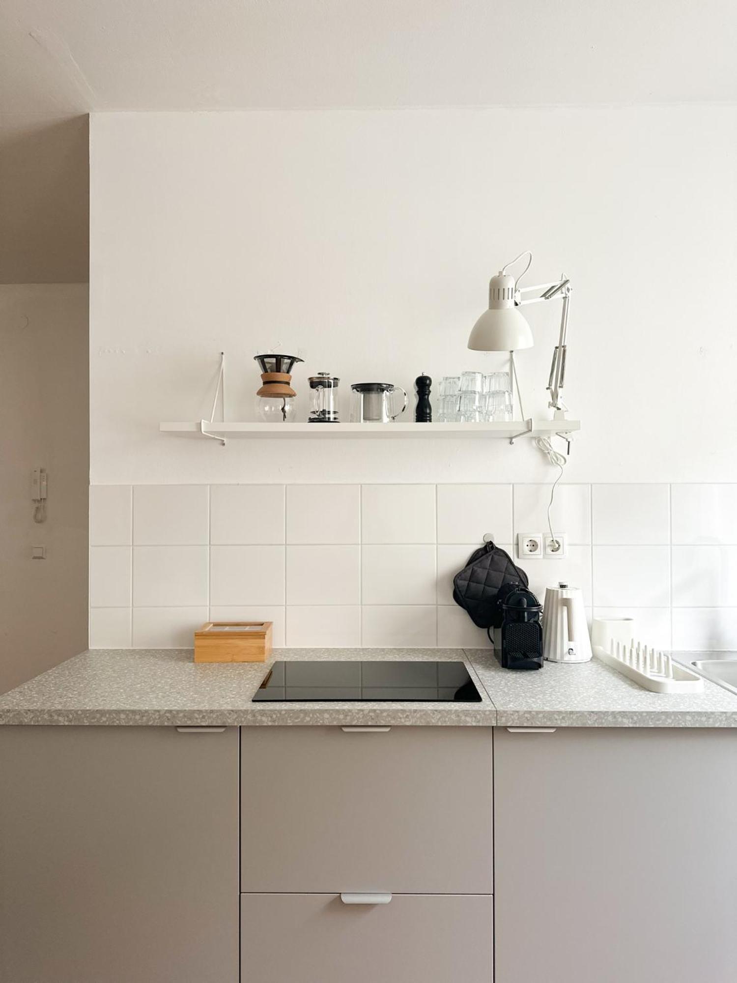 Nook Design-apartments Mit Kueche, Duschbad, Neben U-bahn Station Aber Ruhig Gelegen * Berlijn