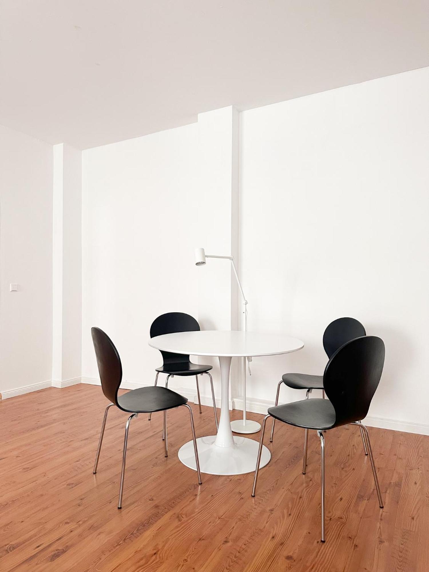 Nook Design-apartments Mit Kueche, Duschbad, Neben U-bahn Station Aber Ruhig Gelegen Appartement *
